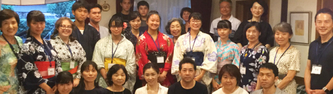 画像:交換高校生歓迎会 / 七夕のゆうべ ホームパーティーの様子